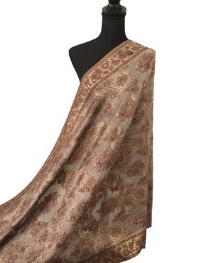 Elegant Brown Paisley Shawl Scarf